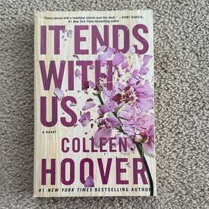It Ends With Us- Colleen Hoover Book